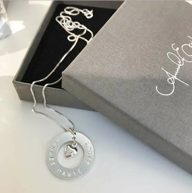 Love namnhalsband_namnsmycken