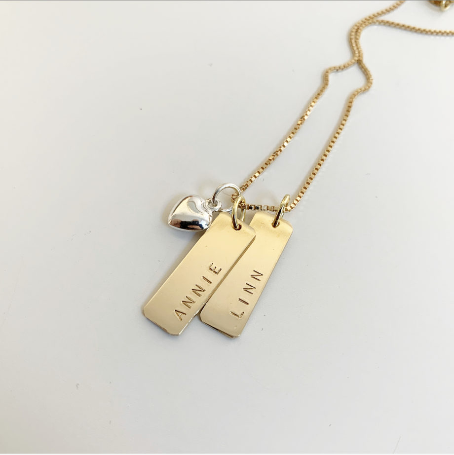 stilrent halsband i guld
