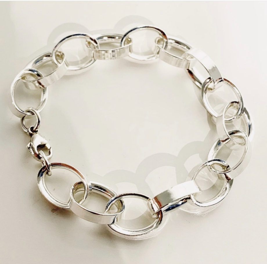 armband oval