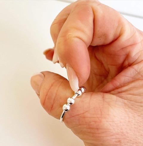 Stressring i äkta silver - Motverka nagelbitande, öka fokus & dämpa oro - Bild 2