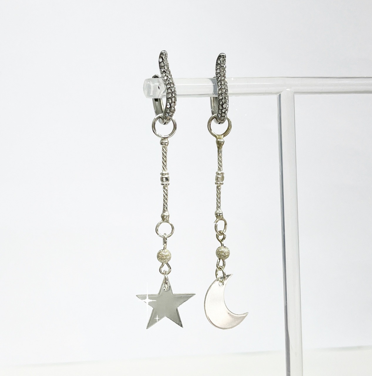 moon & star earring