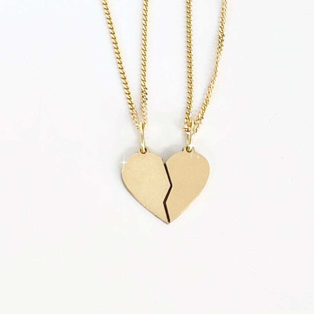 Halsband med brythjärta i 18K guld